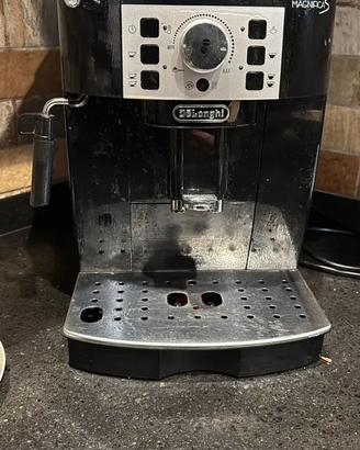Macchina caffe come al bar DELONGHI