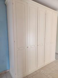 armadio in legno