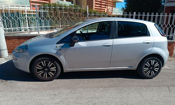 Fiat Punto Twin-air 0.9 (105cv) Young
