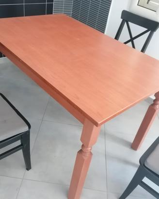 tavolo in legnp con sedie ikea