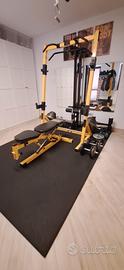 Half rack con colonna cavi e panca