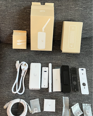 Ubiquiti UniFi Bundle  Doorbell Bridge Etherlighti
