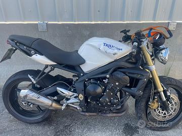 triumph street triple 675