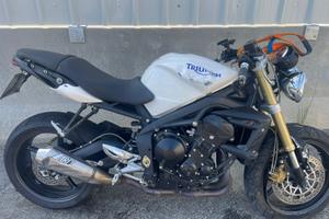 triumph street triple 675