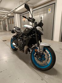 Yamaha MT-07 35Kw 2025 - Garanzia 2033 + Tagliandi