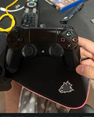 Ps4 500 gb più volante e pedaliera logitech g29