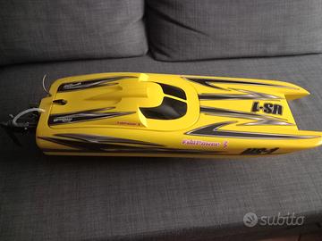 catamarano modellismo