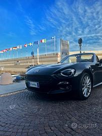 Fiat 124 spider