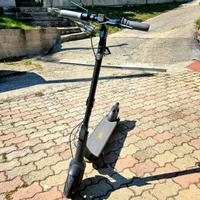 Monopattino Ninebot kickScooter max G30E II