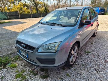 Ford Focus C-Max 1.6 TDCi gancio traino
