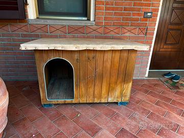 Grand cuccia in legno per cani