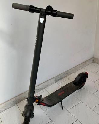 Monopattino elettrico Ninebot