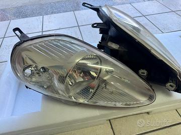 Fari fiat grande punto