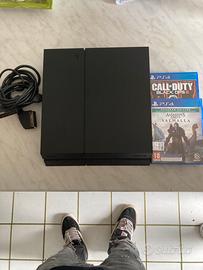 ps4 1tb + 2 giochi e joystick
