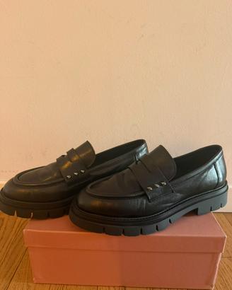 Scarpe mocassino