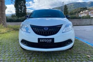 Lancia Ypsilon 1.0 FireFly 5 porte S&S Hybrid Albe