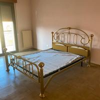 Letto in ottone