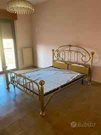 Letto in ottone