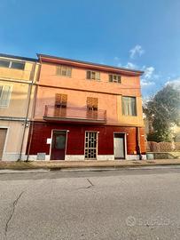 Macomer doppia unità abitativa con Giardino 210 mq