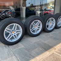 Cerchi e gomme Porsche macan