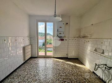 4 LOCALI A SESTRI LEVANTE