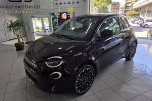 FIAT 500 1.0 hybrid Icon