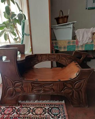 Sedile porta telefono in legno