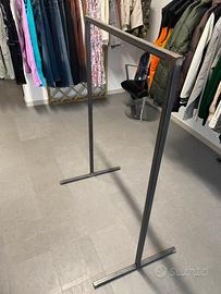 Stender appendiabiti in ferro
