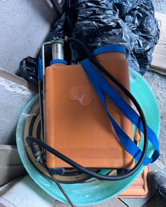 Spruzzatore manuale a zaino