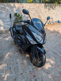 tmax 500 anno 2009