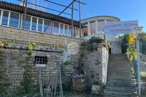 MULTILOCALE A COLLEVECCHIO