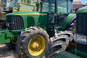 Trattore agricolo JOHN DEERE 6520