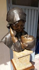 Maternità scultura in bronzo firmata