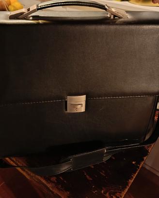 borsa 24ore business (Thierry mugler)