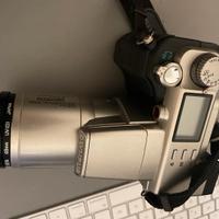 Olympus C-2100 Ultra Zoom