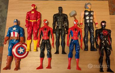 Lotto 7 supereroi 30cm_Marvel Avengers 