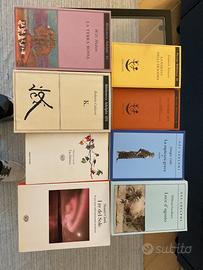 Libri Adelphi e altro.