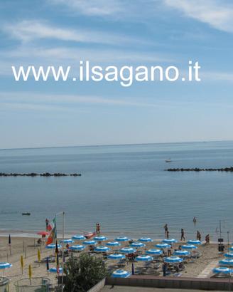 VISTA MARE OTTOBRE con POSTO AUTO a Scacchi -330-