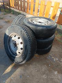 cerchi e gomme  ruote complete 