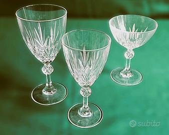 Elegante set cristallo lavorato anni ’60 -36 pezzi