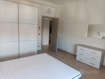 Stanza singola in appartamento per studenti