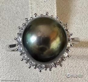 ANELLO ORO 18kt. CON DIAMANTI E PERLA TAHITI