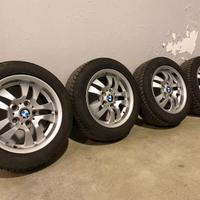 SET CERCHI IN LEGA BMW CON GOMME GOODYEAR R16