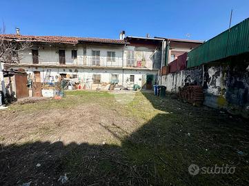 RUSTICO A LEINÌ