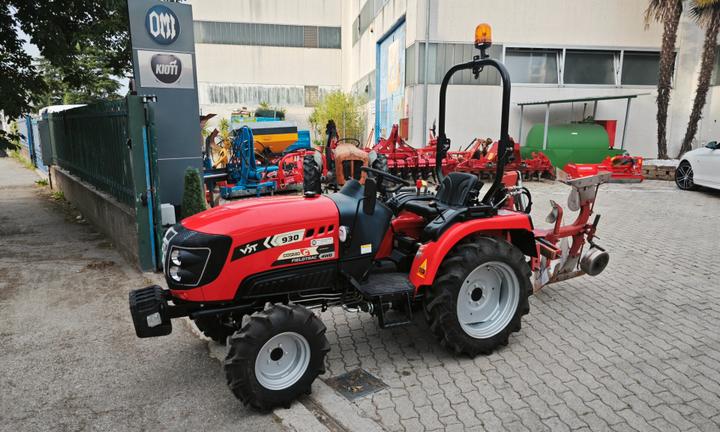 Trattore agricolo VST 930 4x4 30hp