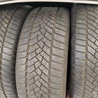 Gomme e cerchi erano di una mercedes