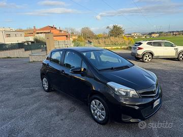 Toyota Yaris 1.0 5 porte