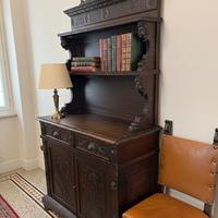 Credenza Antica in Legno Intagliato