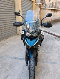 TRIUMPH TIGER 900 GT ALPINE EDITION