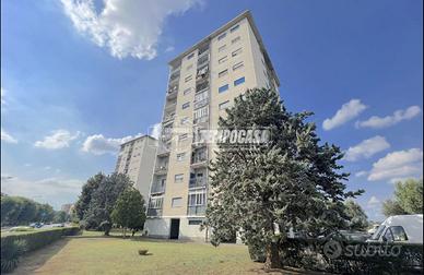 Appartamento a Torino Via degli Ulivi 5 locali